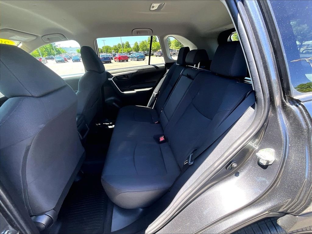 Used 2020 Toyota RAV4 LE w/ All Weather Liner Package AWD/4WD image 15
