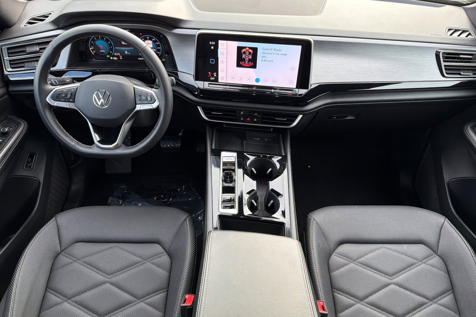 Used 2024 Volkswagen Atlas Cross Sport SE image 13