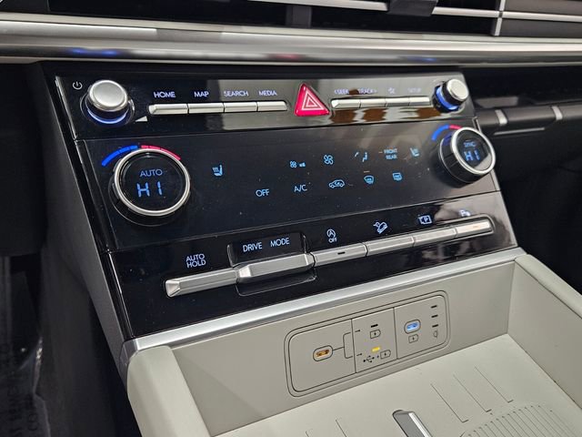 Used 2025 Hyundai Santa Fe SEL w/ Tow & Go Package image 21