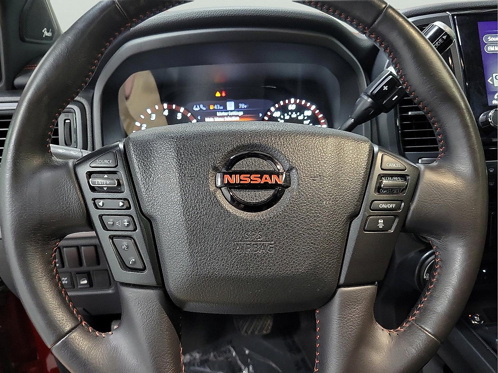 Used 2021 Nissan Titan PRO-4X w/ Pro-4x Convenience Package AWD/4WD image 19