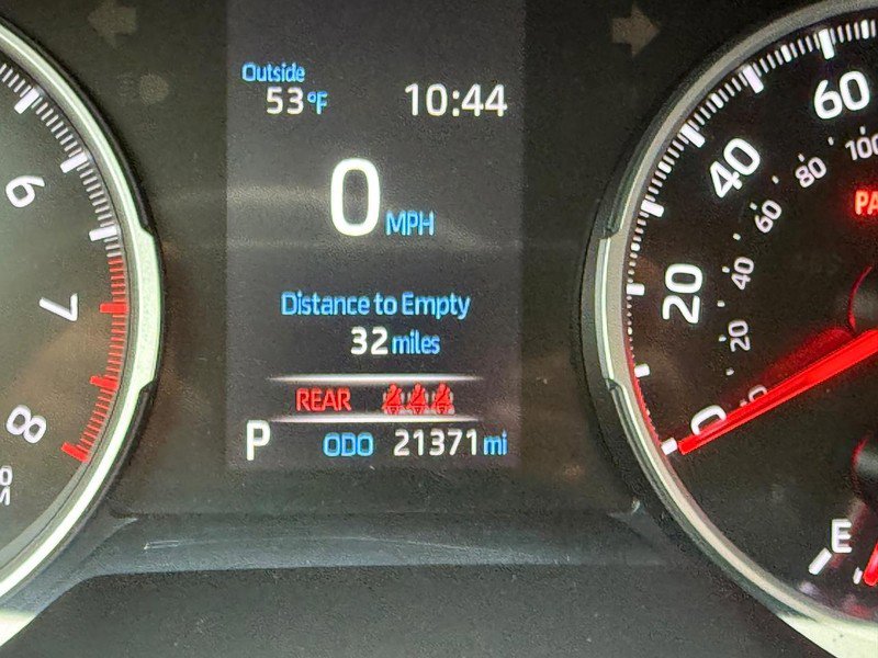 Used 2021 Toyota RAV4 XLE image 21