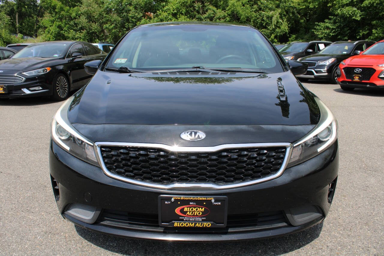 Used 2017 Kia Forte LX FWD image 3