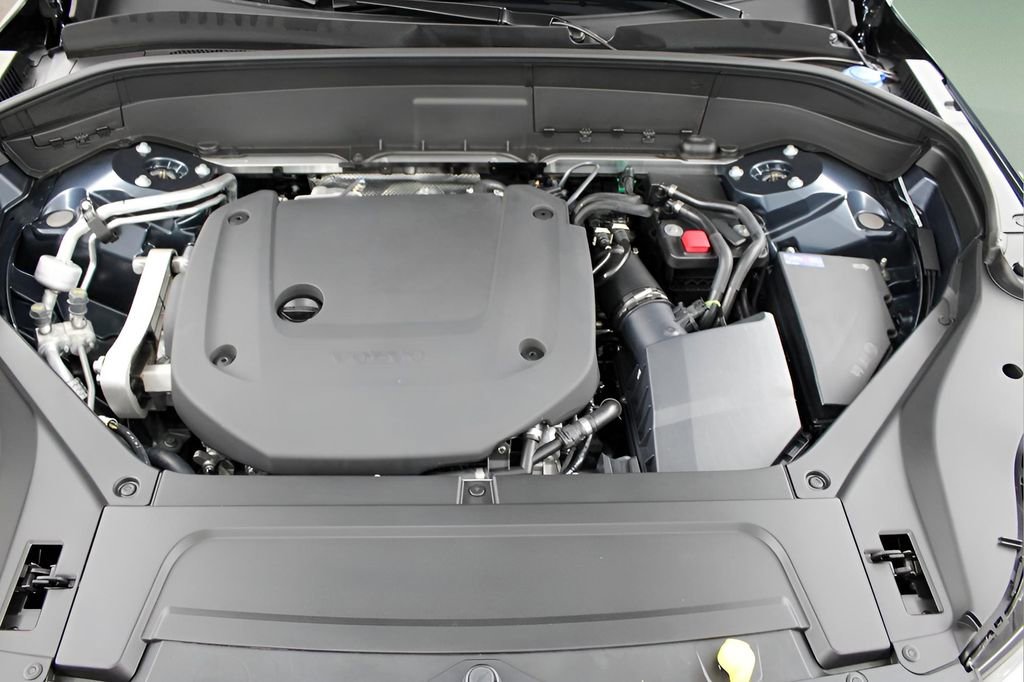 New 2026 Volvo XC90 B6 Plus w/ Protection Package Premier image 26