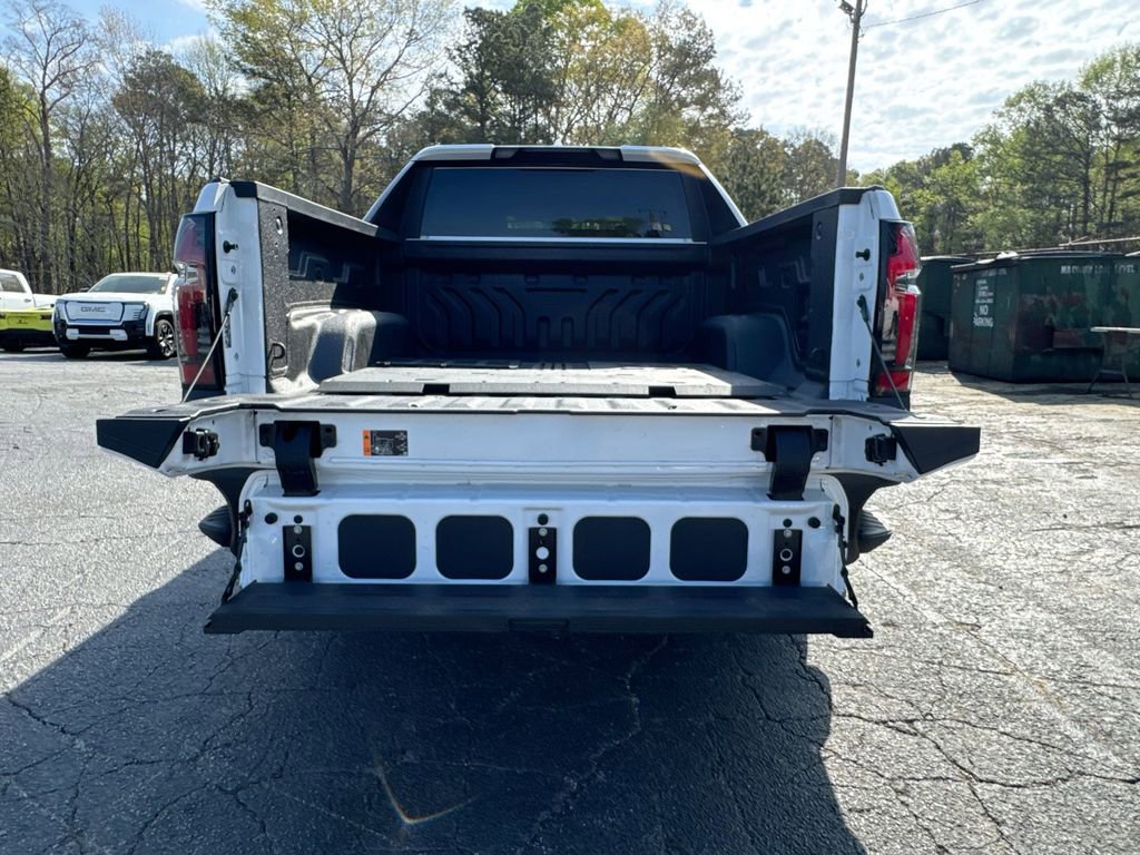 Used 2025 Chevrolet Silverado EV LT image 33