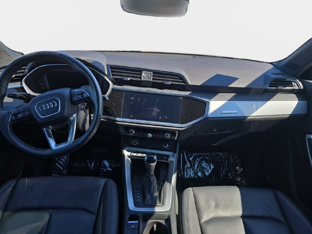 Used 2021 Audi Q3 2.0T Premium w/ Convenience Package AWD/4WD image 10
