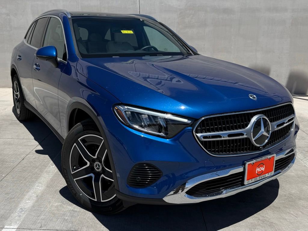 Used 2026 Mercedes-Benz GLC 300 image 1