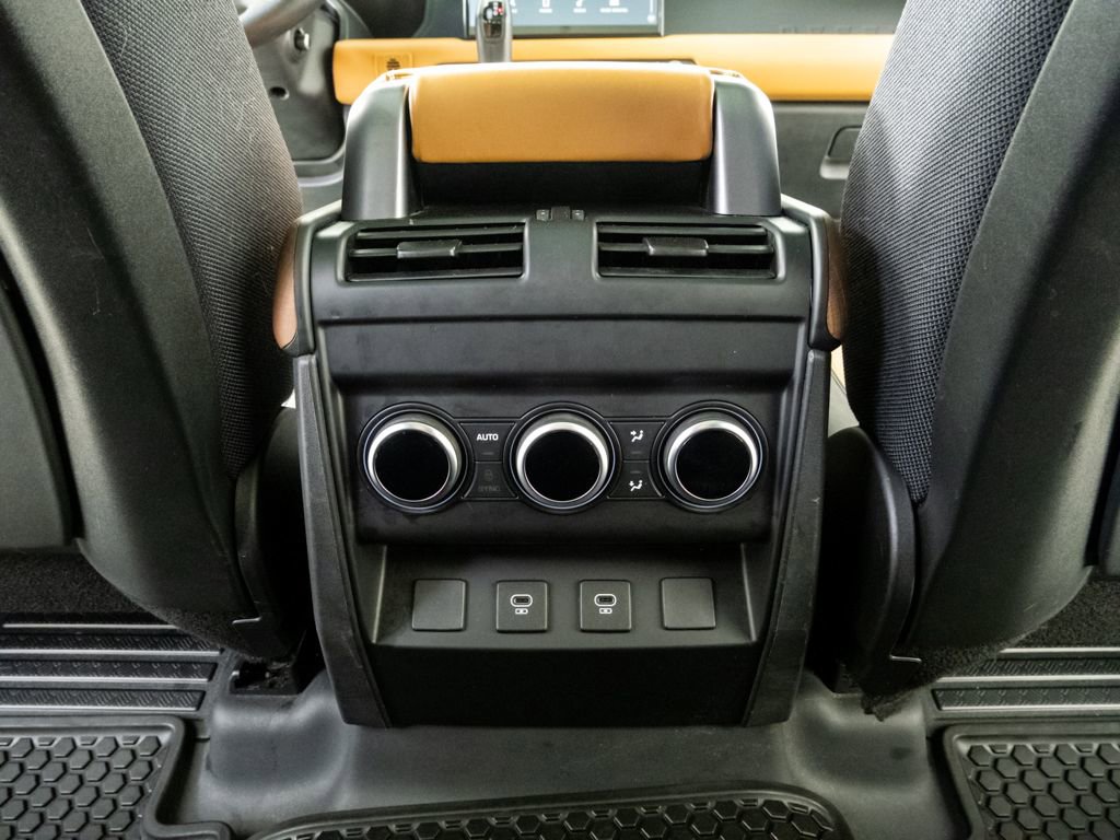 Used 2023 Land Rover Defender 110 X image 21