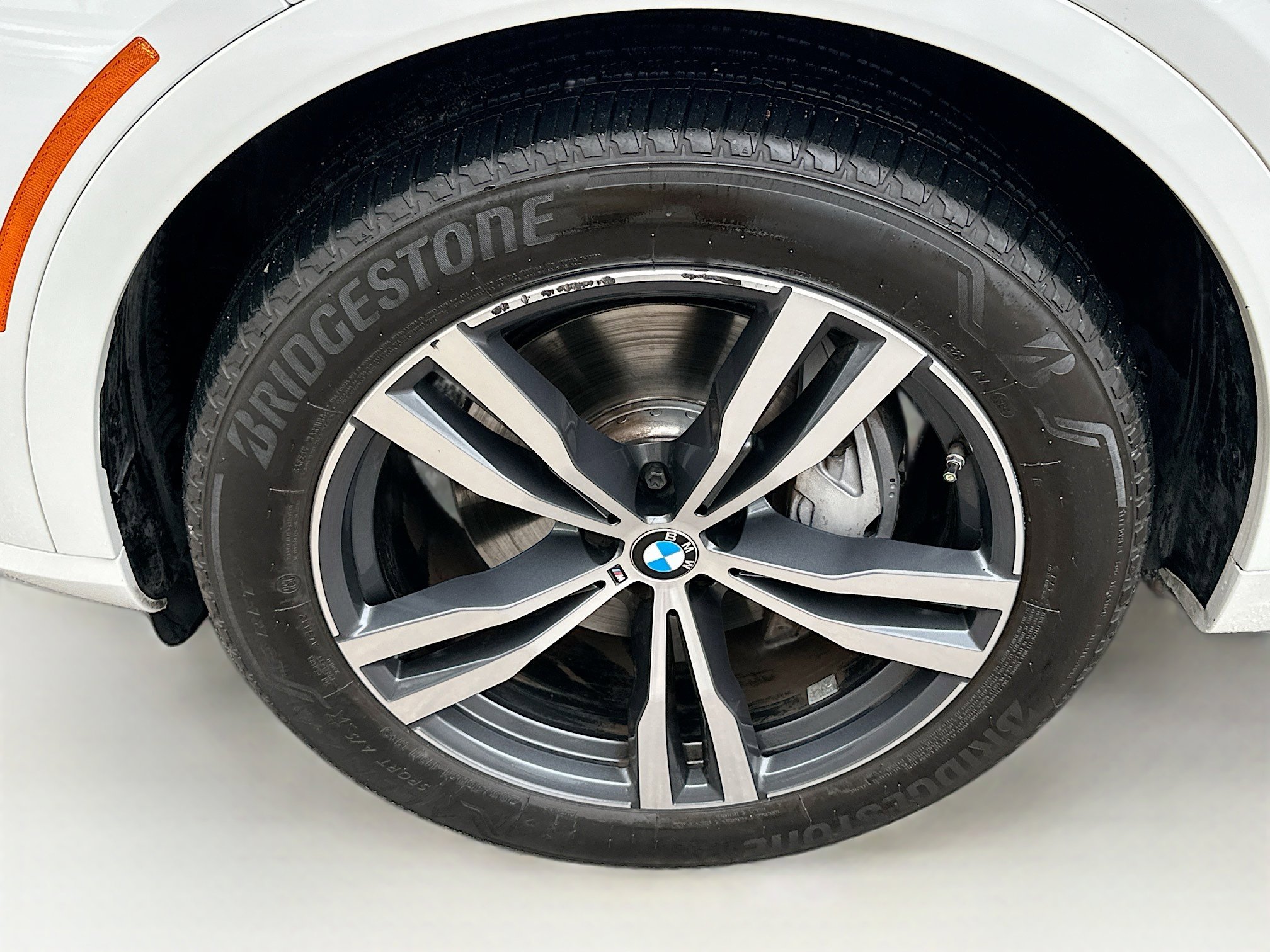 Certified 2023 BMW X7 xDrive40i w/ M Sport Package image 35