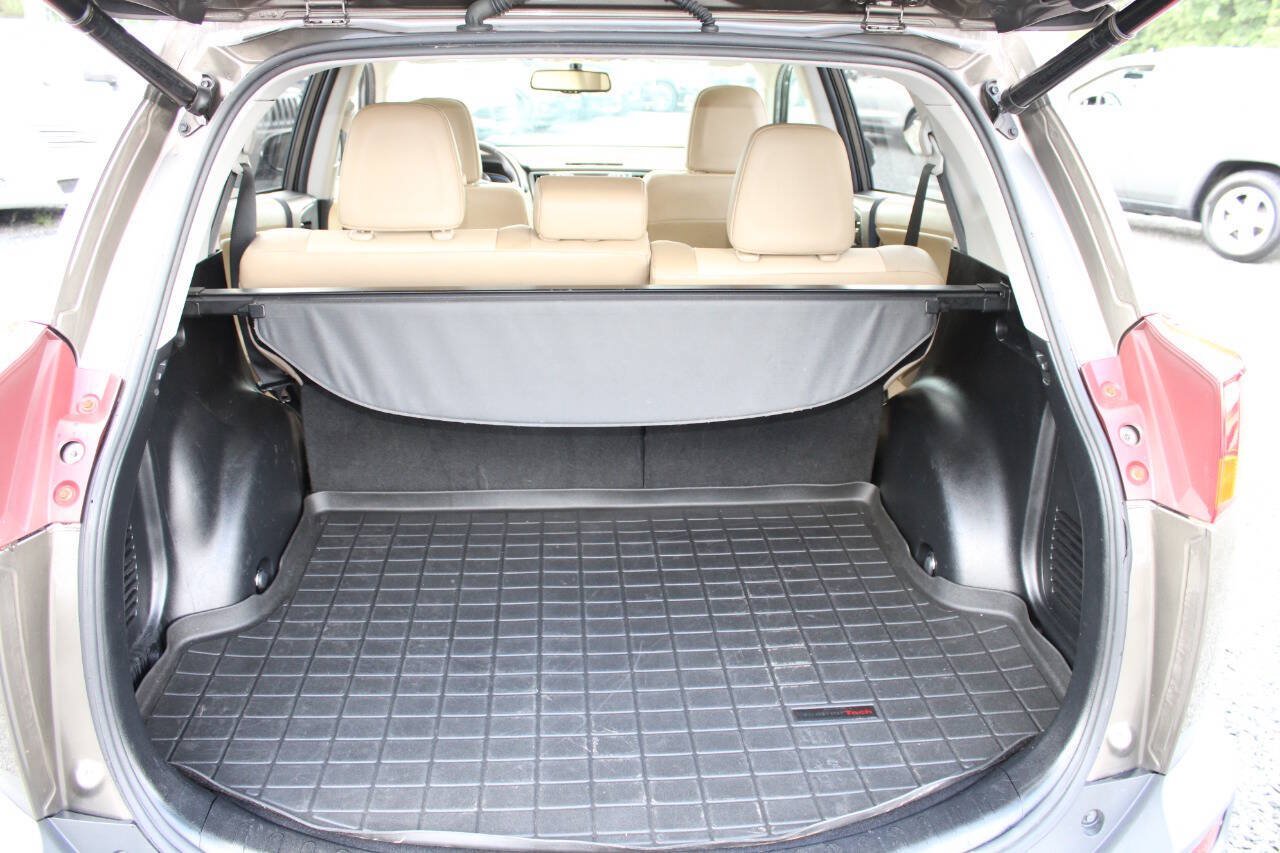 Used 2013 Toyota RAV4 Limited AWD/4WD image 26
