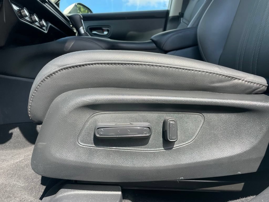 Certified 2025 Honda HR-V EX-L image 24