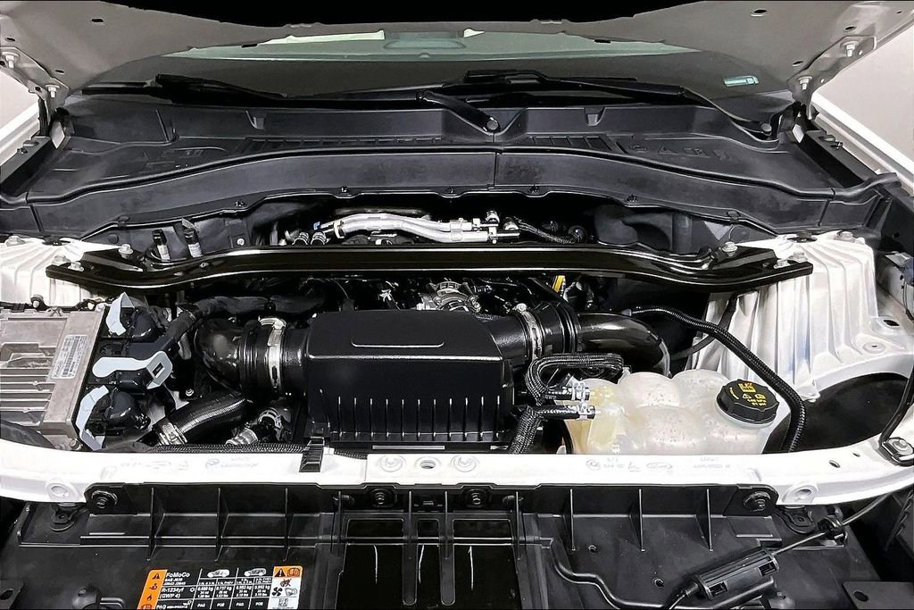 Used 2021 Ford Explorer Platinum w/ Equipment Group 601A image 9