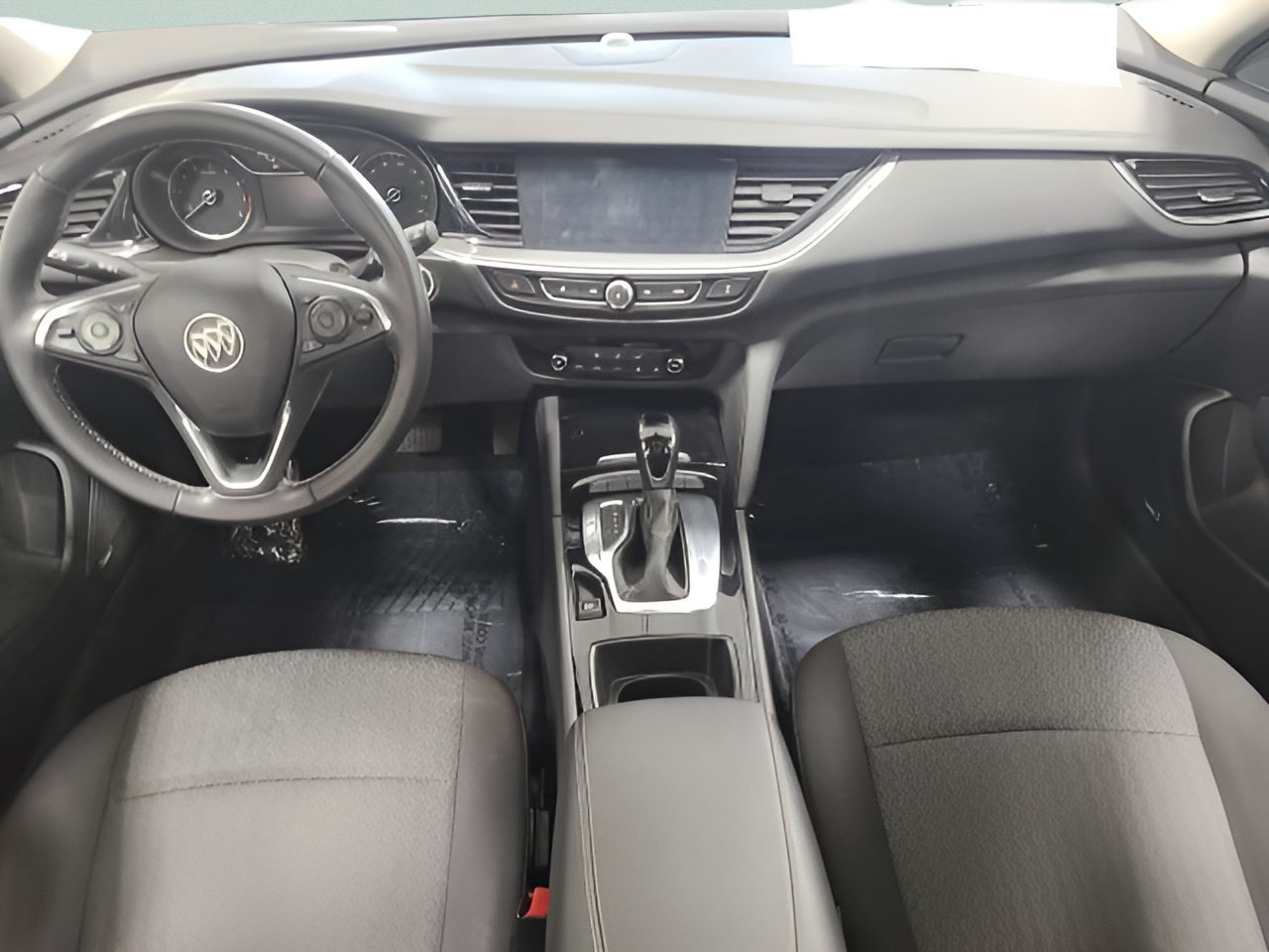 Used 2018 Buick Regal Preferred w/ Sights and Sounds Package AWD/4WD image 26