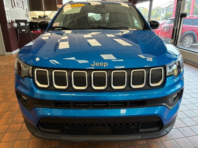 Used 2022 Jeep Compass Latitude w/ Convenience Group AWD/4WD image 4