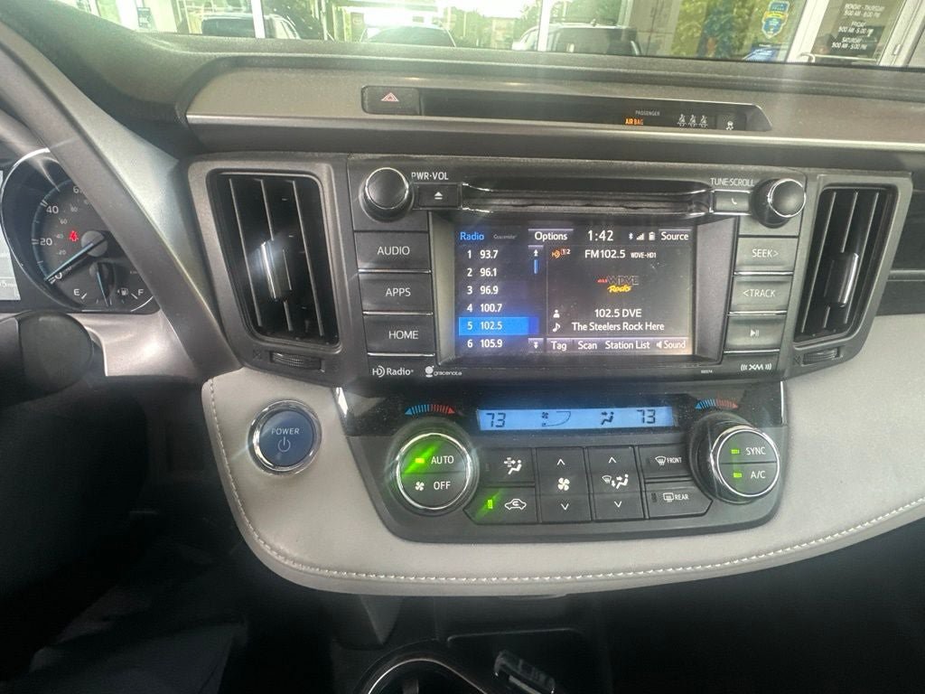 Used 2017 Toyota RAV4 XLE w/ Carpet Mat Package AWD/4WD image 17