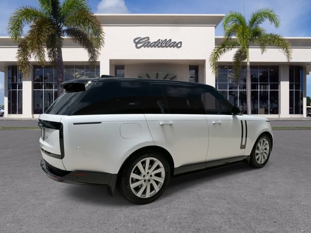 Used 2024 Land Rover Range Rover SE AWD/4WD image 14