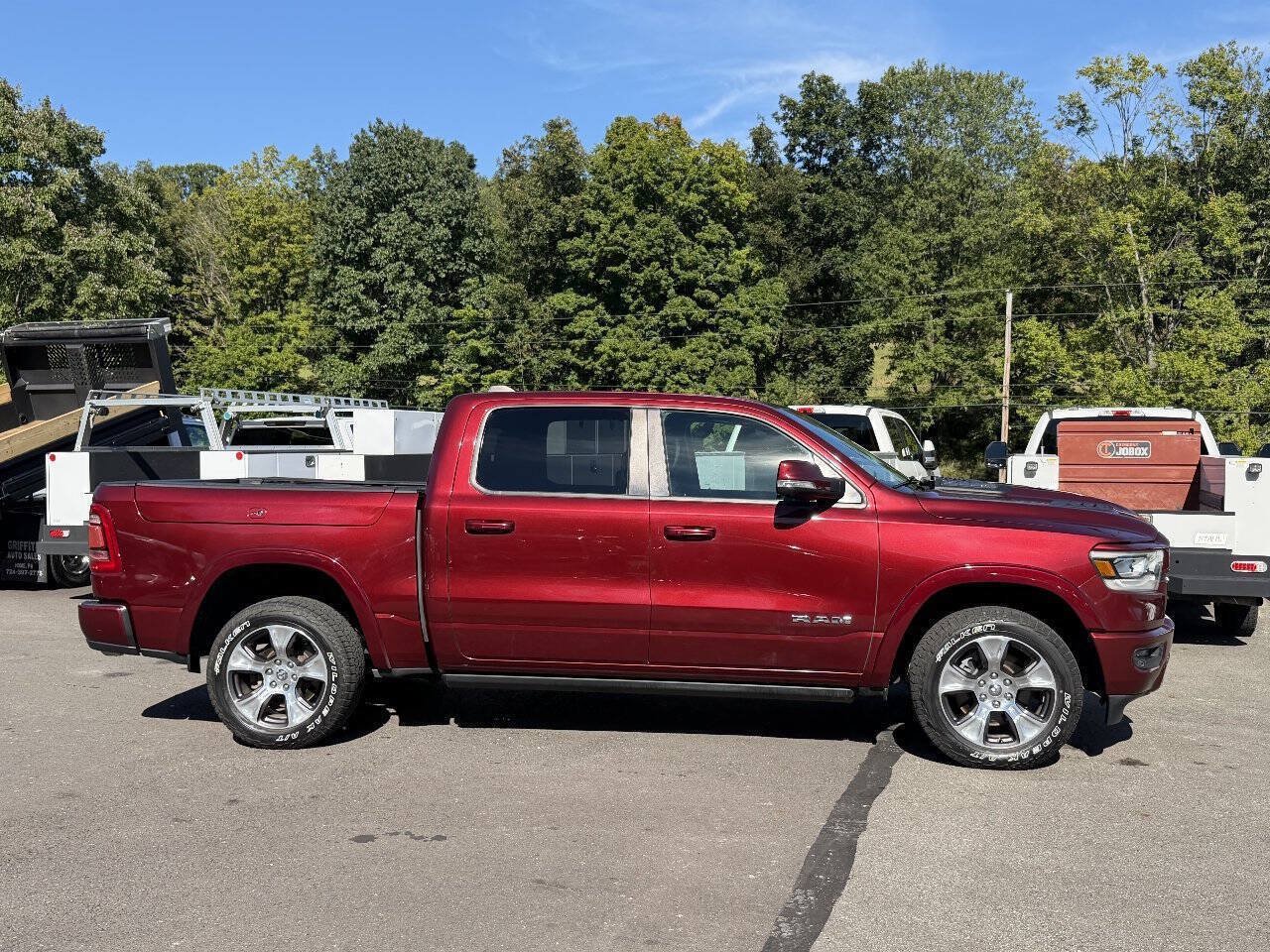 Used 2019 RAM 1500 Laramie w/ Sport Appearance Package AWD/4WD image 4