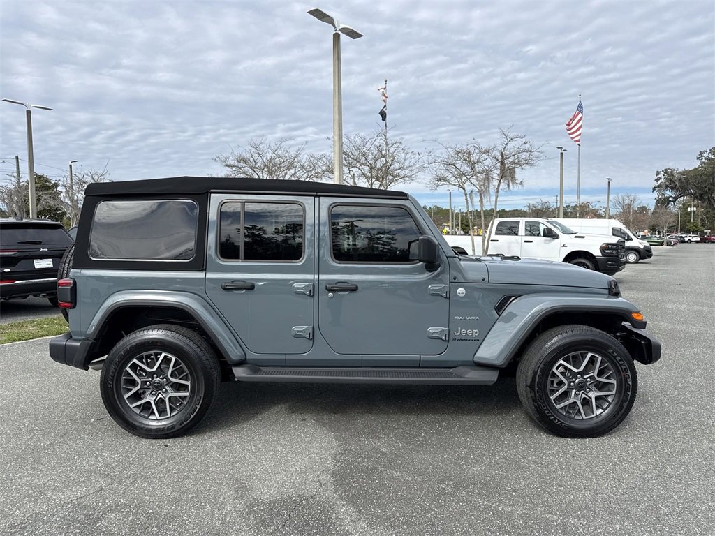 Used 2024 Jeep Wrangler Sahara image 2