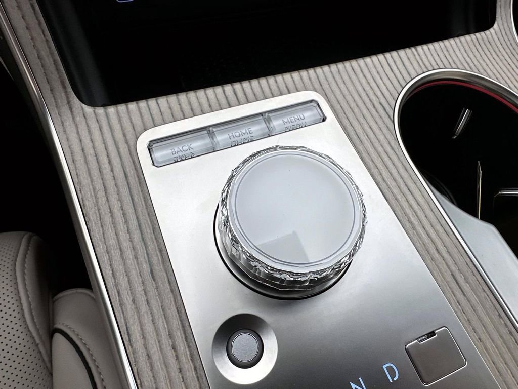 Used 2025 Genesis GV80 3.5T Prestige image 24