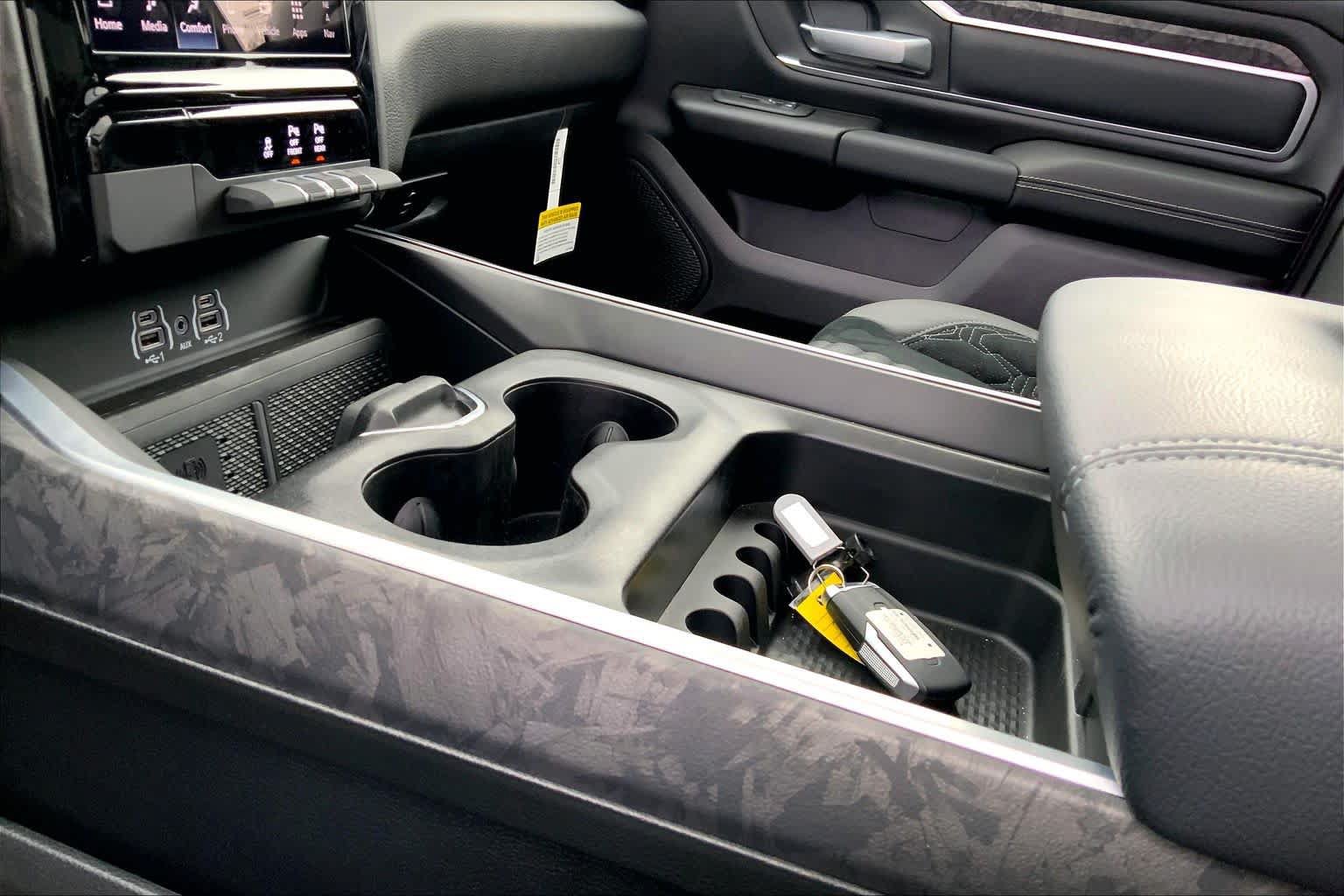 New 2025 RAM 1500 Big Horn AWD/4WD image 7