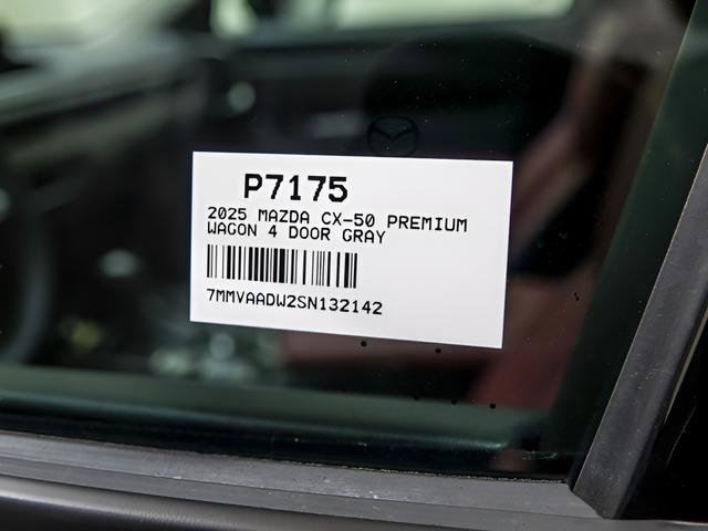 Used 2025 MAZDA CX-50 AWD 2.5 Hybrid w/ Premium Pkg image 31