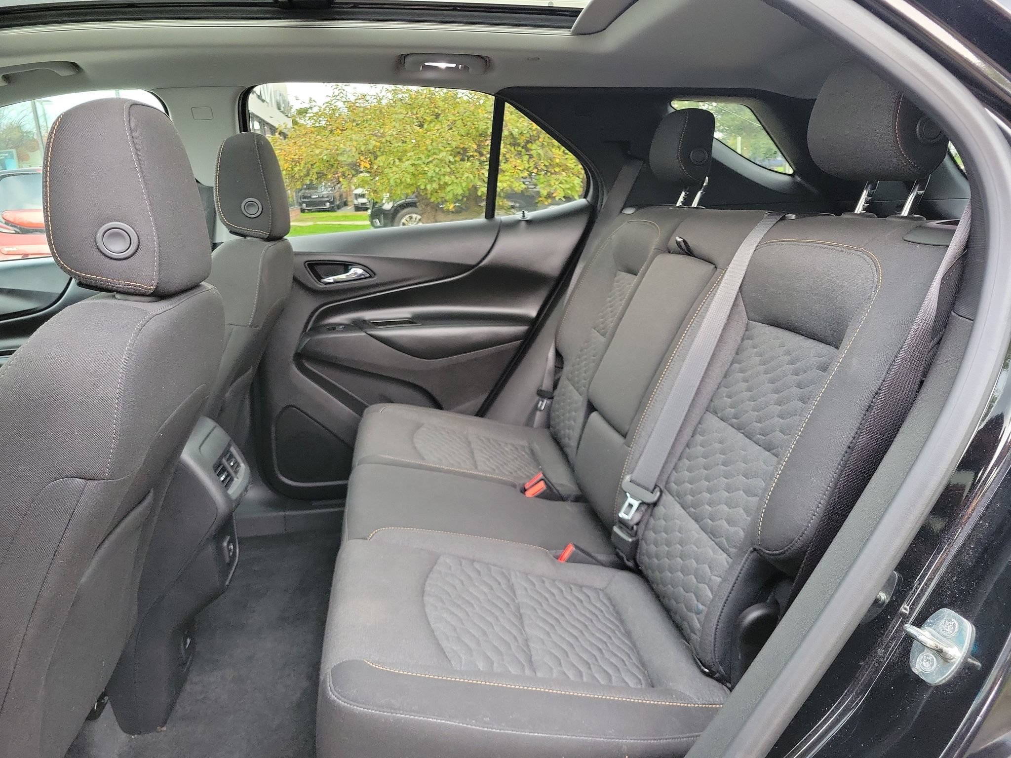 Used 2019 Chevrolet Equinox LT w/ Sun & Navigation Package FWD image 23