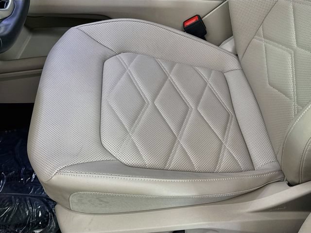 Used 2024 Volkswagen Atlas SE AWD/4WD image 19