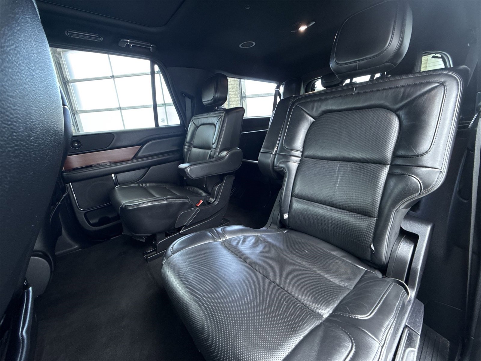 Used 2021 Lincoln Navigator L Reserve image 30