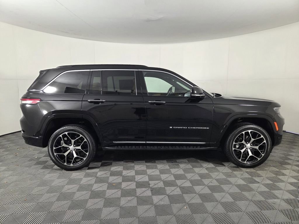 Certified 2024 Jeep Grand Cherokee Summit image 5