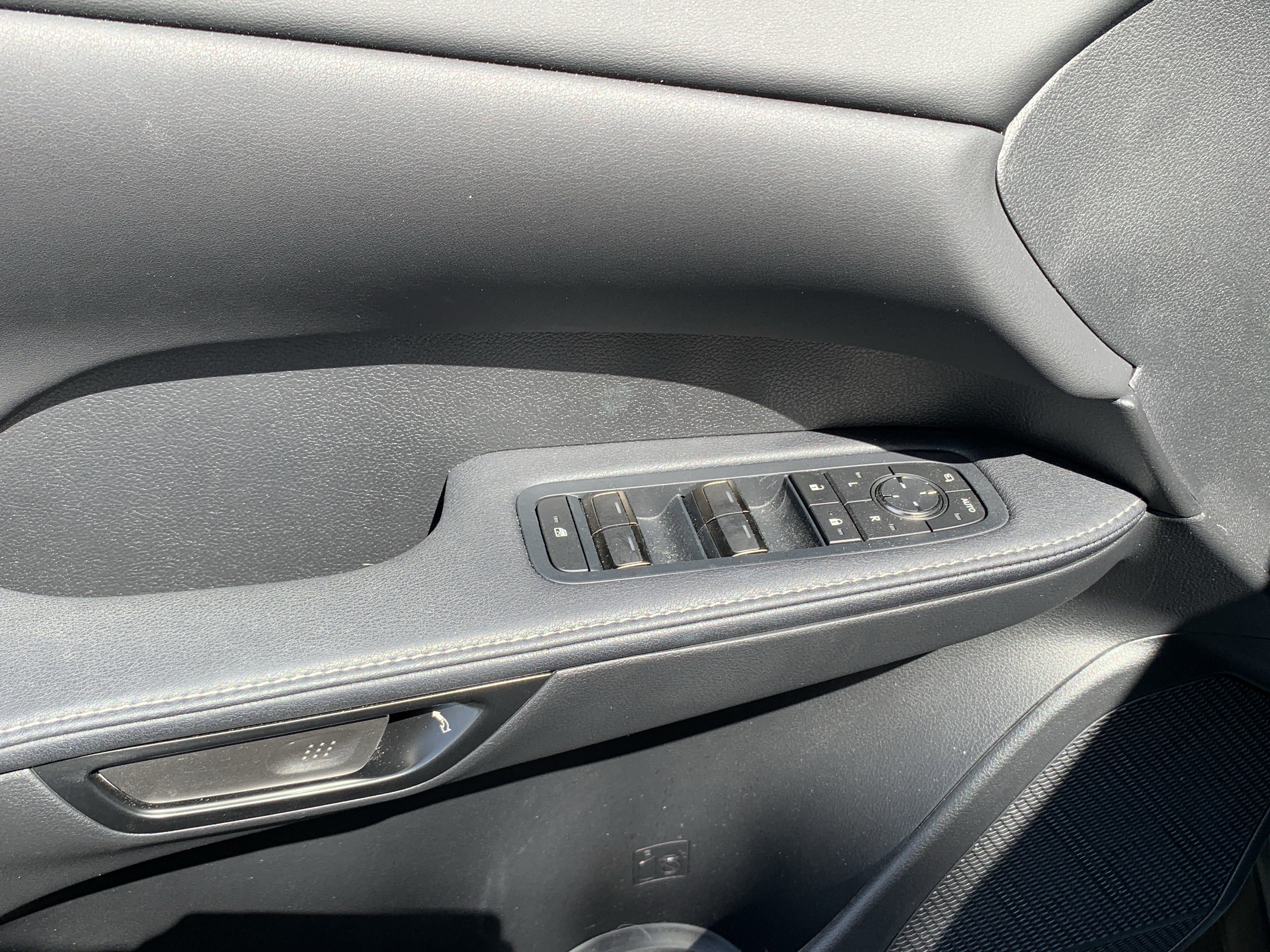 Used 2024 Lexus RX 350h w/ Cold Area Package AWD/4WD image 15