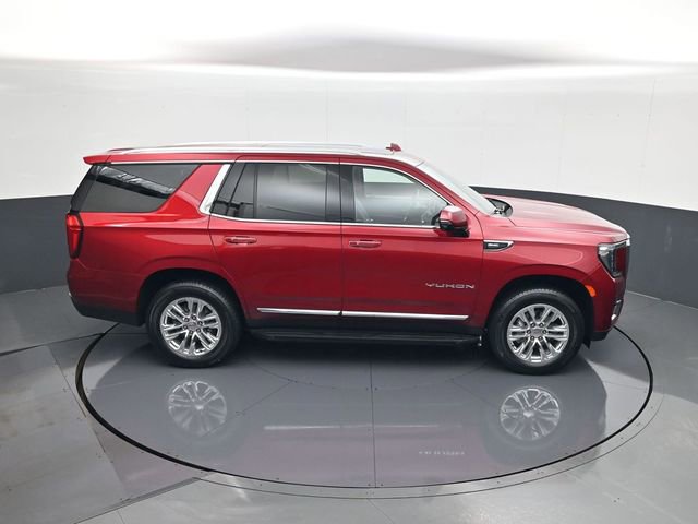 Used 2024 GMC Yukon SLT w/ SLT Luxury Package image 17