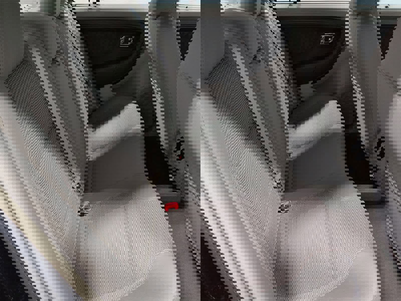 Used 2010 Ford Taurus SEL image 13