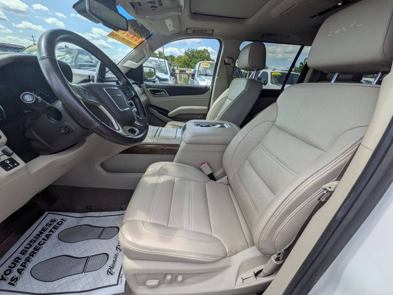 Used 2019 GMC Yukon XL Denali w/ Denali Ultimate Package AWD/4WD image 11