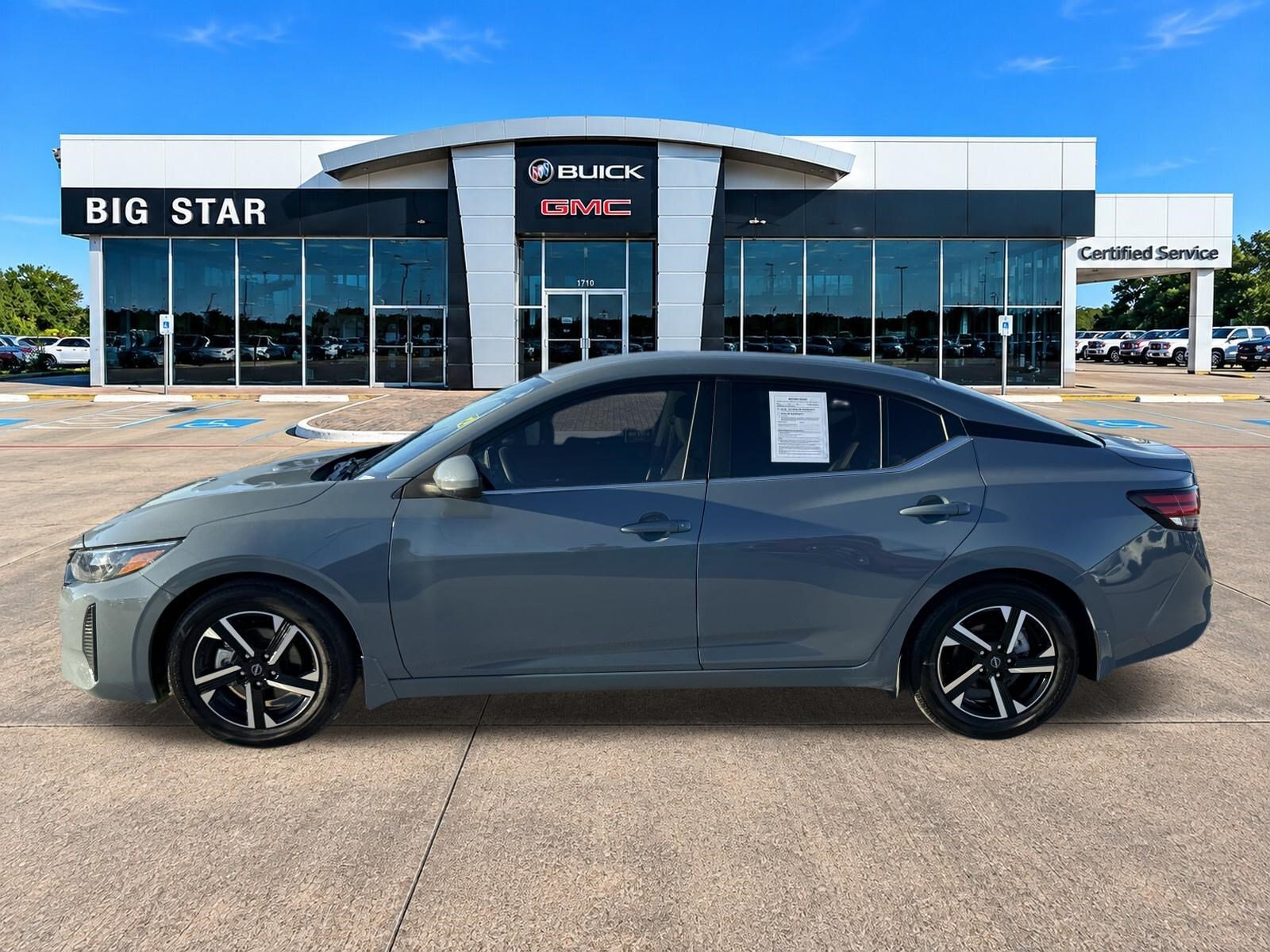 Used 2025 Nissan Sentra SV w/ Trunk Package FWD image 3
