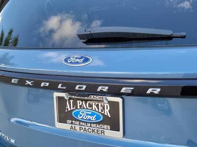 Certified 2025 Ford Explorer Active RWD image 9