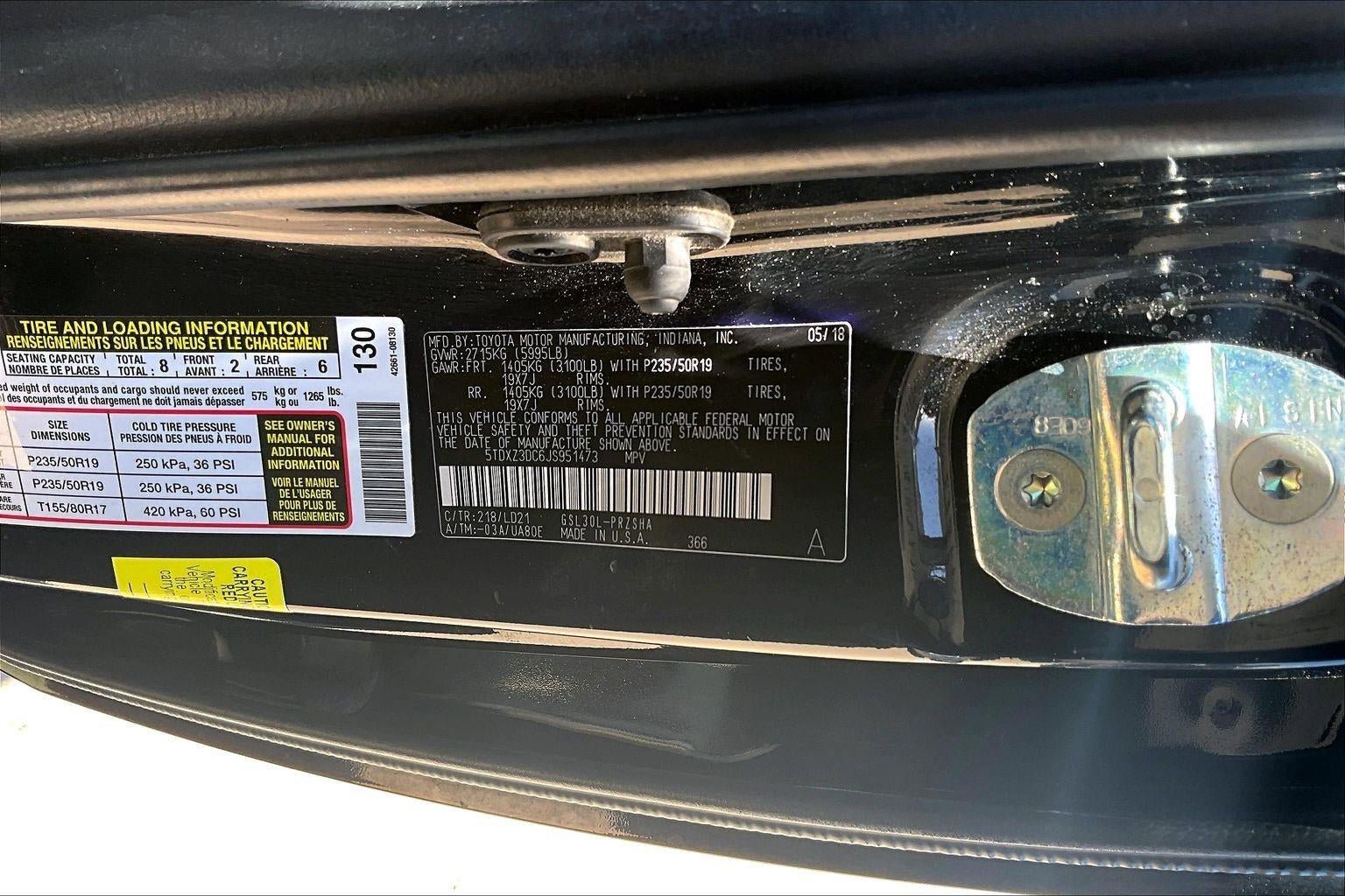 Used 2018 Toyota Sienna SE Premium w/ Carpet Mat Package FWD image 17