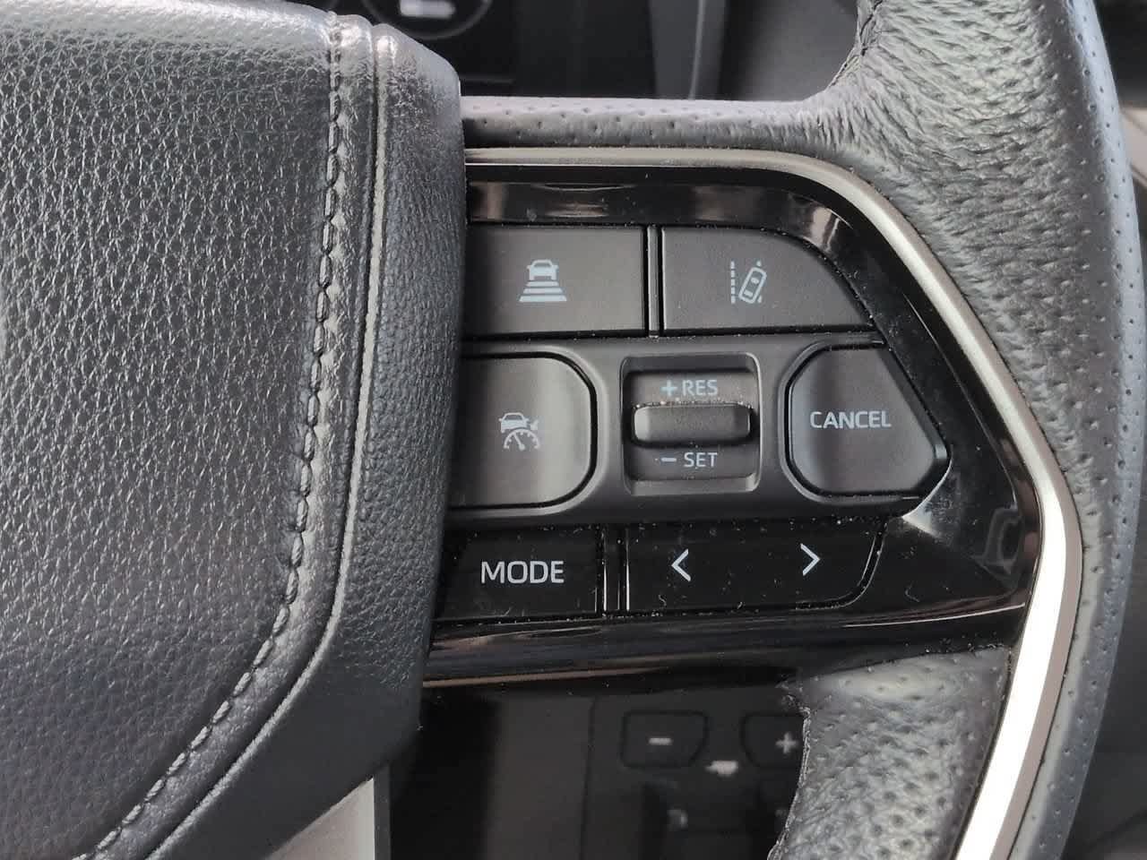 Used 2024 Toyota Tundra Limited AWD/4WD image 24