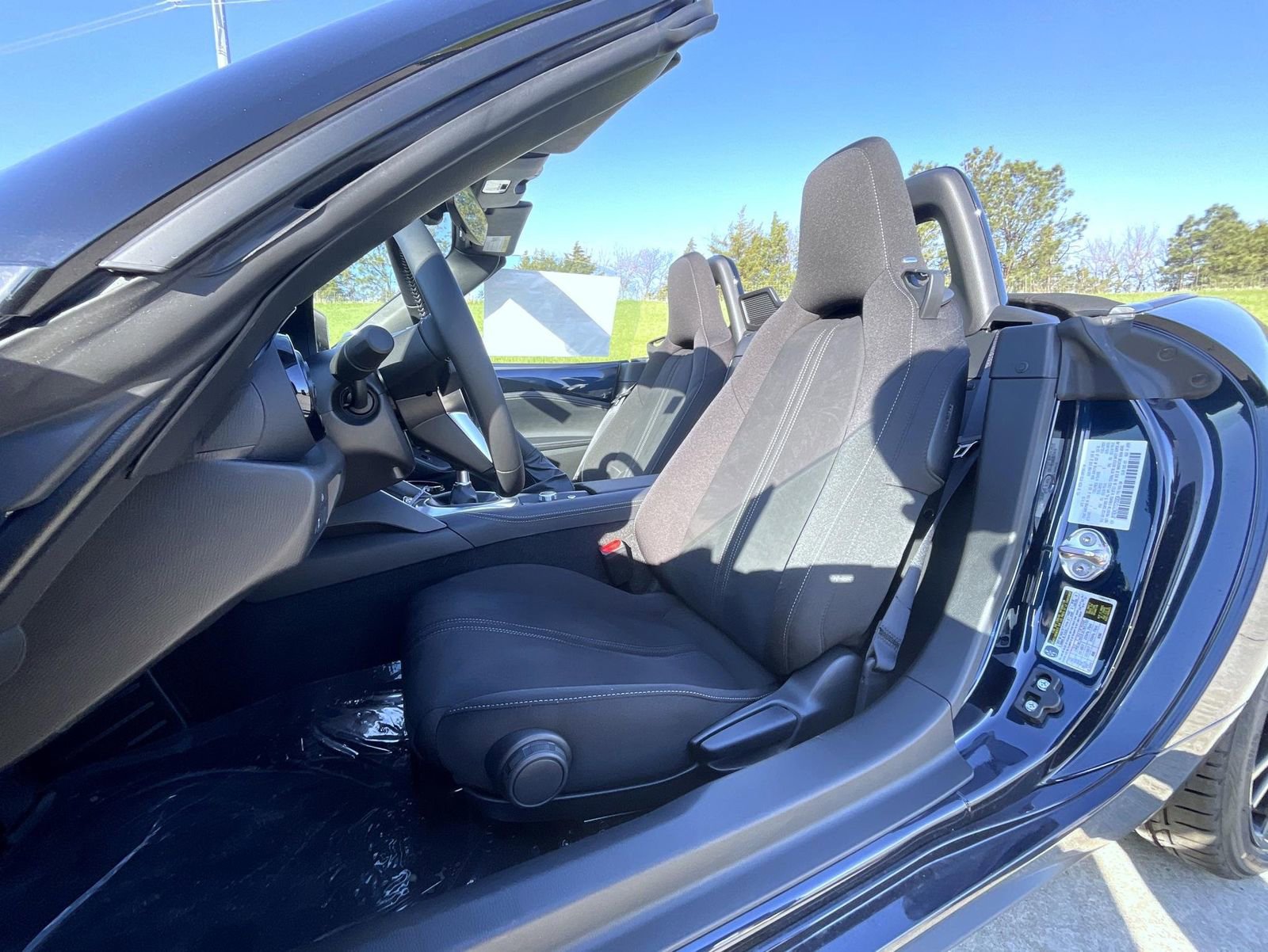 New 2026 MAZDA MX-5 Miata Club w/ Weather Package RWD image 12