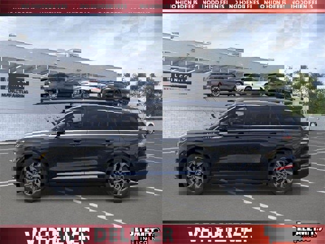 New 2025 Lincoln Aviator AWD image 3