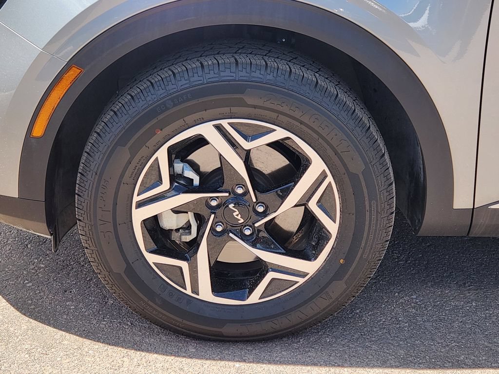 Certified 2024 Kia Sportage LX AWD/4WD image 10