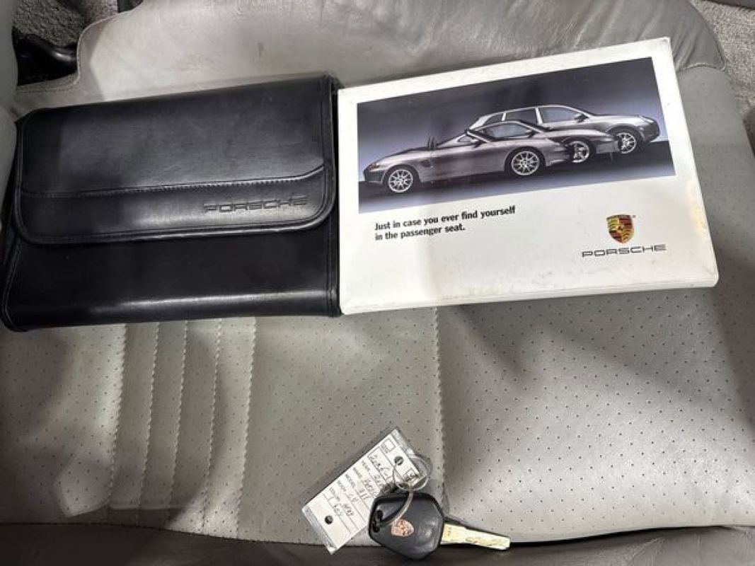 Used 2004 Porsche 911 Carrera image 97