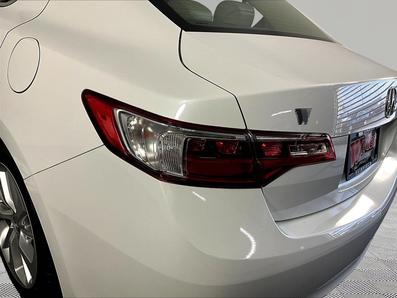 Used 2017 Acura ILX FWD image 23