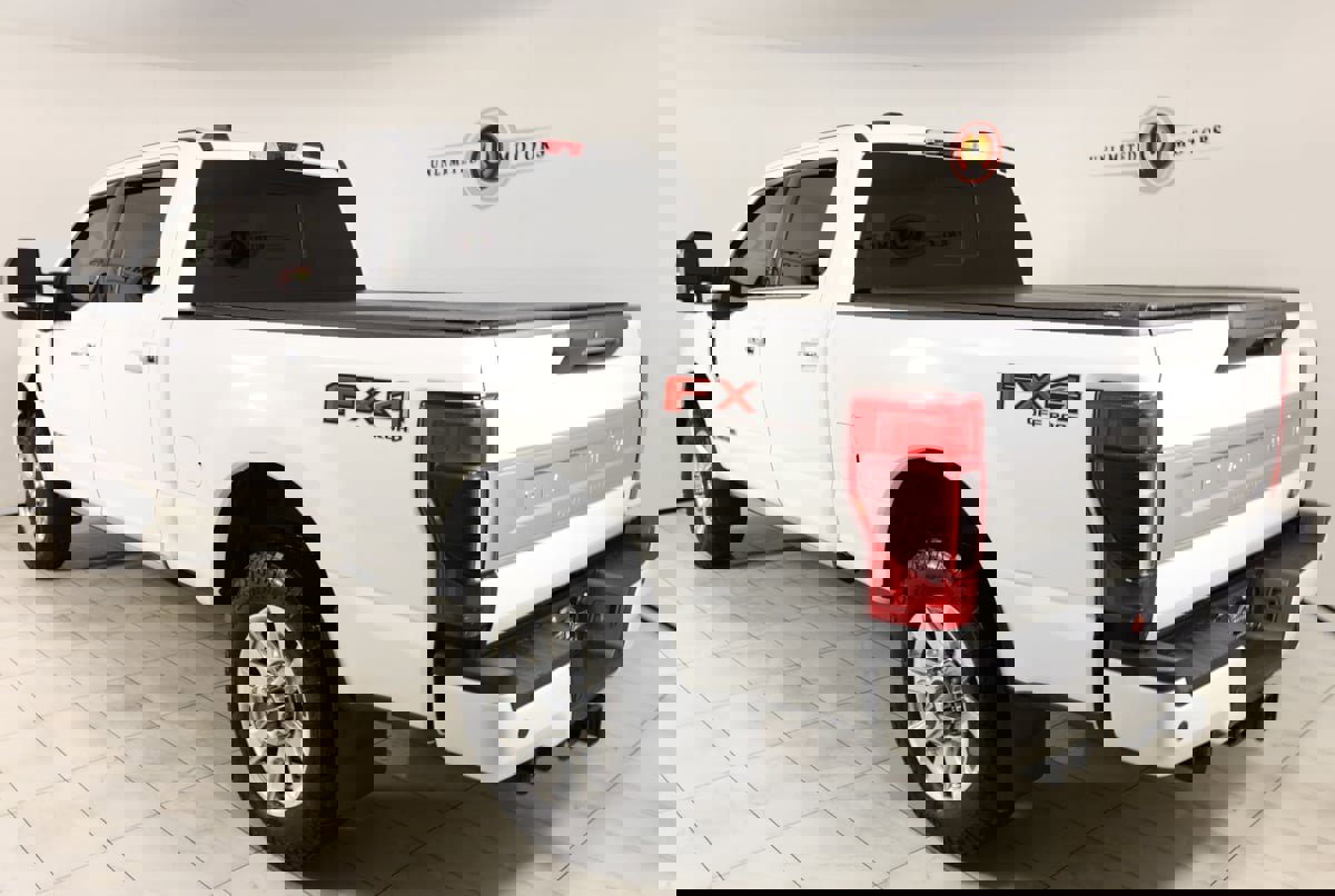 Used 2020 Ford F350 Platinum w/ FX4 Off-Road Package image 4