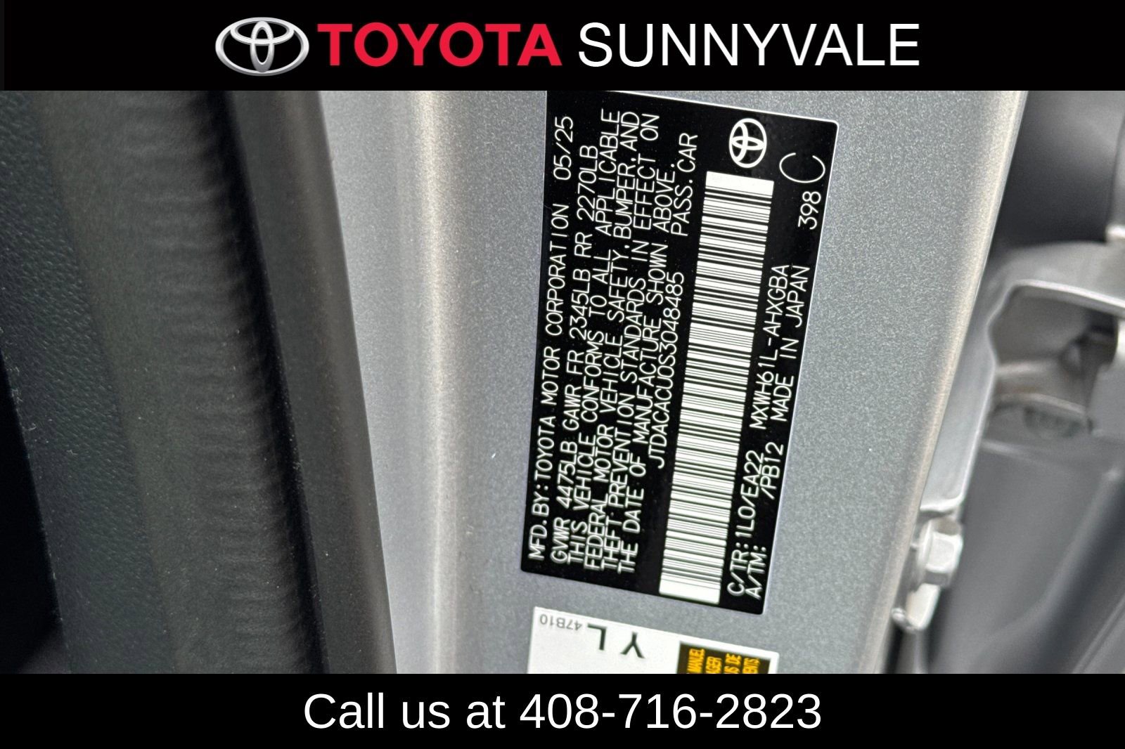 Used 2025 Toyota Prius Plug-In Hybrid image 32