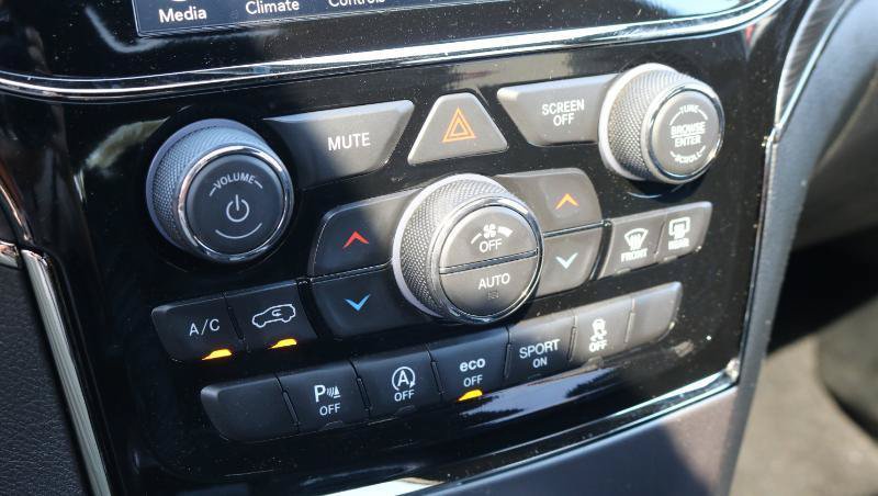 Used 2020 Jeep Grand Cherokee Limited X AWD/4WD image 19