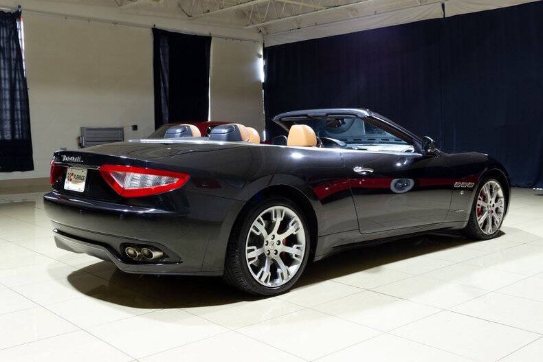 Used 2015 Maserati GranTurismo Convertible RWD image 24