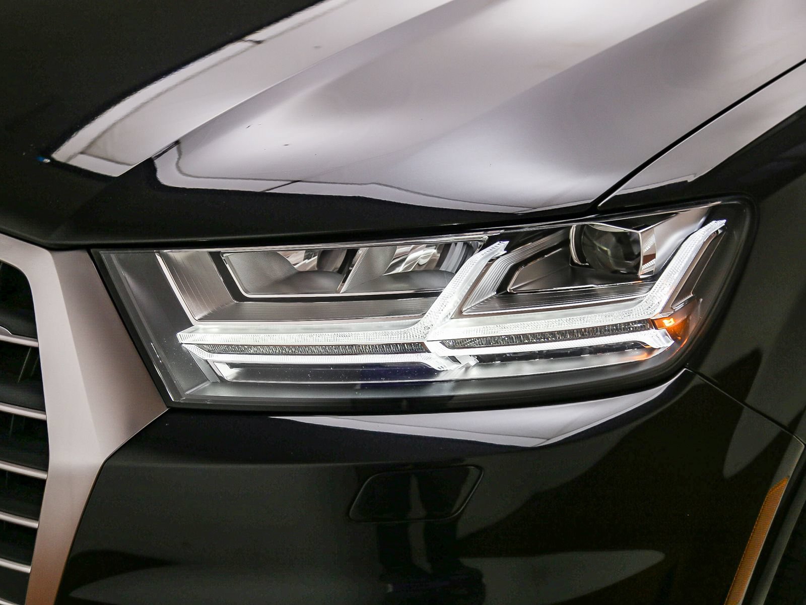 Used 2018 Audi Q7 3.0T Prestige w/ Prestige Package AWD/4WD image 8