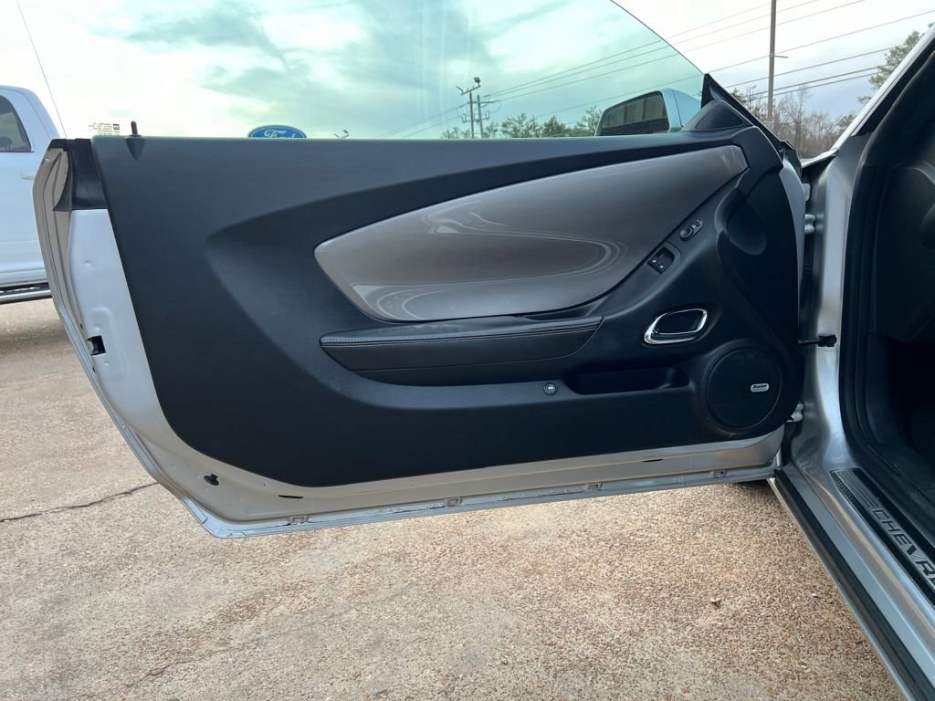 Used 2010 Chevrolet Camaro SS w/ RS Package image 11