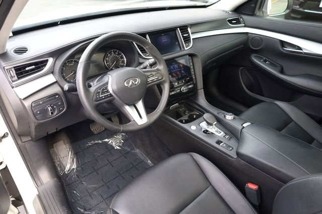 Used 2020 INFINITI QX50 Luxe w/ Cargo Package image 9
