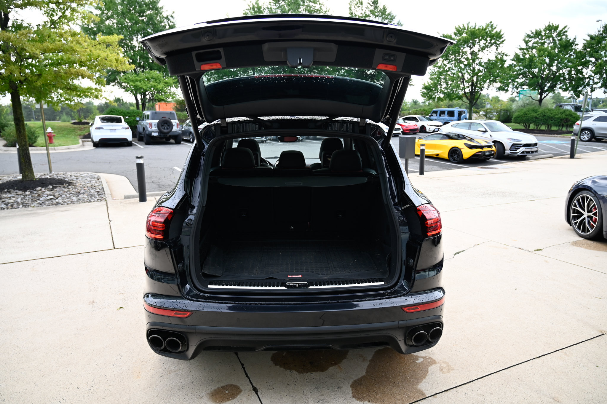 Used 2016 Porsche Cayenne Turbo S AWD/4WD image 47