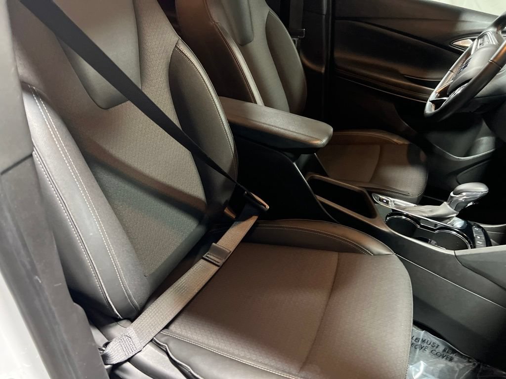 Used 2025 Buick Encore GX Preferred FWD image 9
